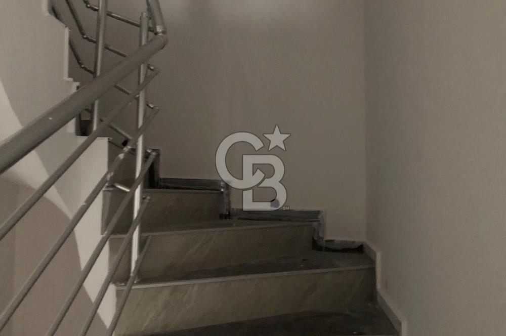 İNCEK KÖY İÇİNDE BİTMİŞ LÜKS 4+1