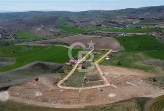 HUZUR VEREN KONUMDA GÜNEY CEPHE FULL MANZARALI 490 M2