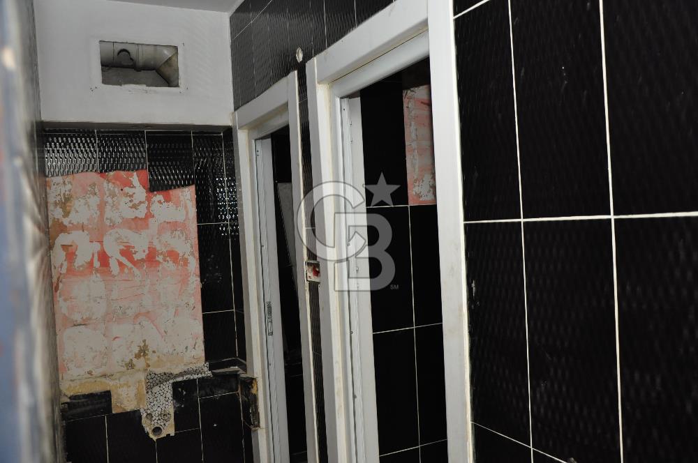 ATATÜRK BULVARINDA KURUMSALA KİRALIK DÜKKAN