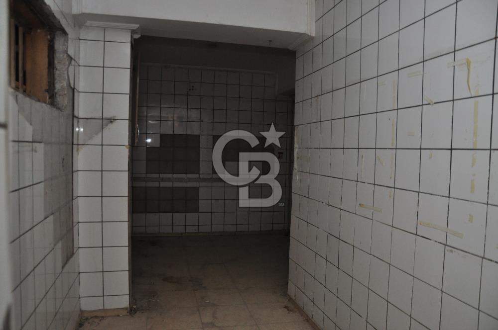 ATATÜRK BULVARINDA KURUMSALA KİRALIK DÜKKAN