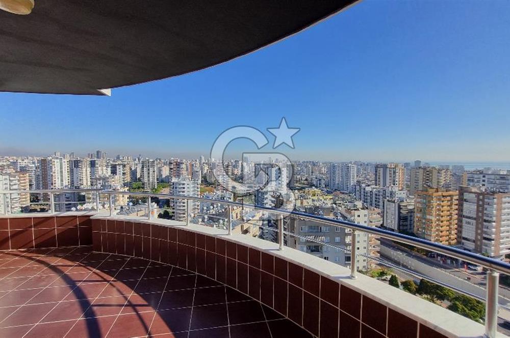 Mersin Yenişehir Nevit Kodallı Caddesinde Satılık Deniz Manzaralı 5+1 Lüks Daire