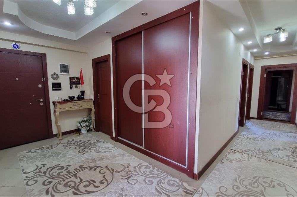 Mersin Yenişehir Nevit Kodallı Caddesinde Satılık Deniz Manzaralı 5+1 Lüks Daire