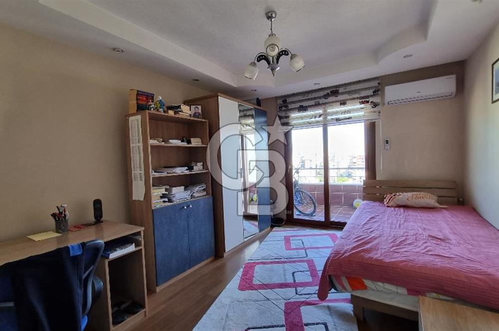 Mersin Yenişehir Nevit Kodallı Caddesinde Satılık Deniz Manzaralı 5+1 Lüks Daire
