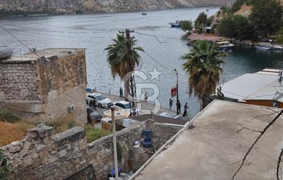 HALFETİ'de FIRAT MANZARALI ARSA ve BİNA
