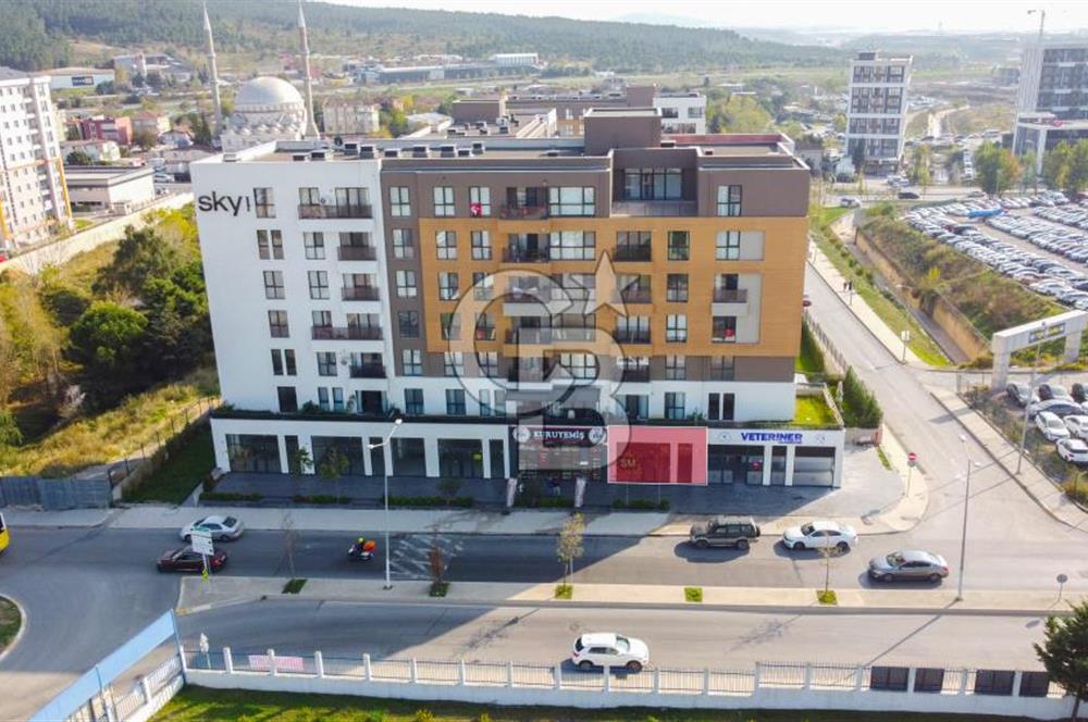 PRESTİJLİ BÖLGE'DE KURUMSAL KİRACILI 92 M2 SATILIK ÖN KULLANIMLI DÜKKAN 