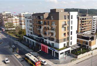 PRESTİJLİ BÖLGE'DE KURUMSAL KİRACILI 92 M2 SATILIK ÖN KULLANIMLI DÜKKAN 
