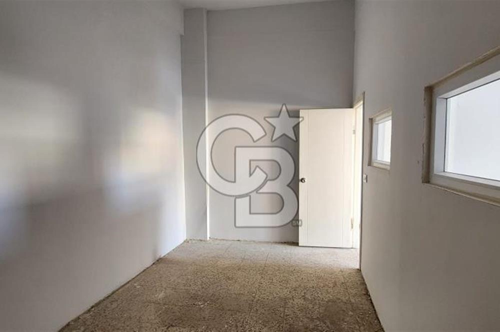 Ataşehir Ferhatpaşa'da Harika Konumda Kiralık İşyeri ve Deposu