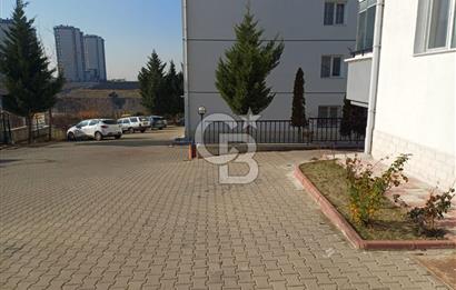 SERHAT MAHALLESİNDE SAKİNLER SİTESİNDE SATILIK 3+1 DAİRE