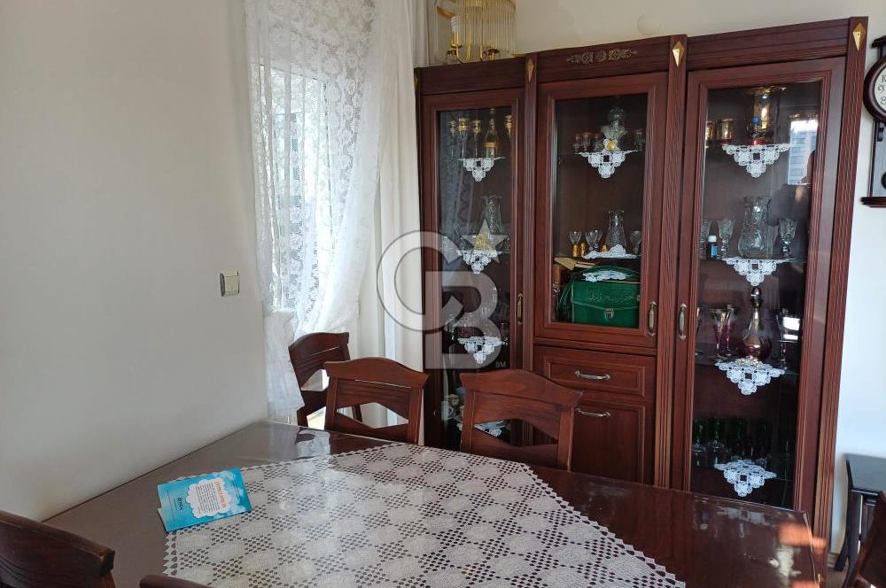 SERHAT MAHALLESİNDE SAKİNLER SİTESİNDE SATILIK 3+1 DAİRE