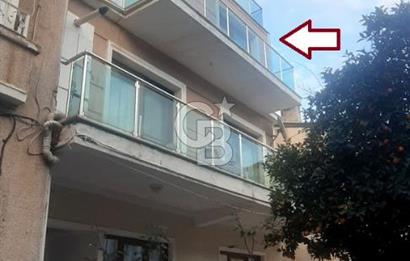 heybeli'de yenilenmiş 3+1 kombili, deniz manzaralı ara kat.