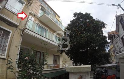 heybeliada'da 3+1 doğalgaz kombili iskânlı ara kat daire.