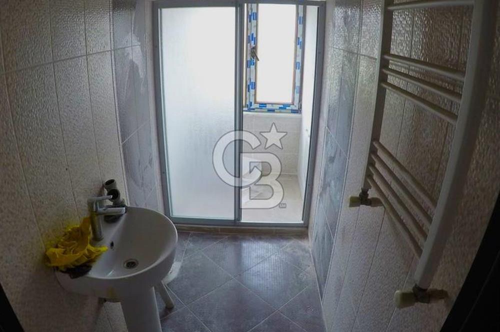 heybeliada'da deniz manzaralı kombili iskânlı 3+1 daire