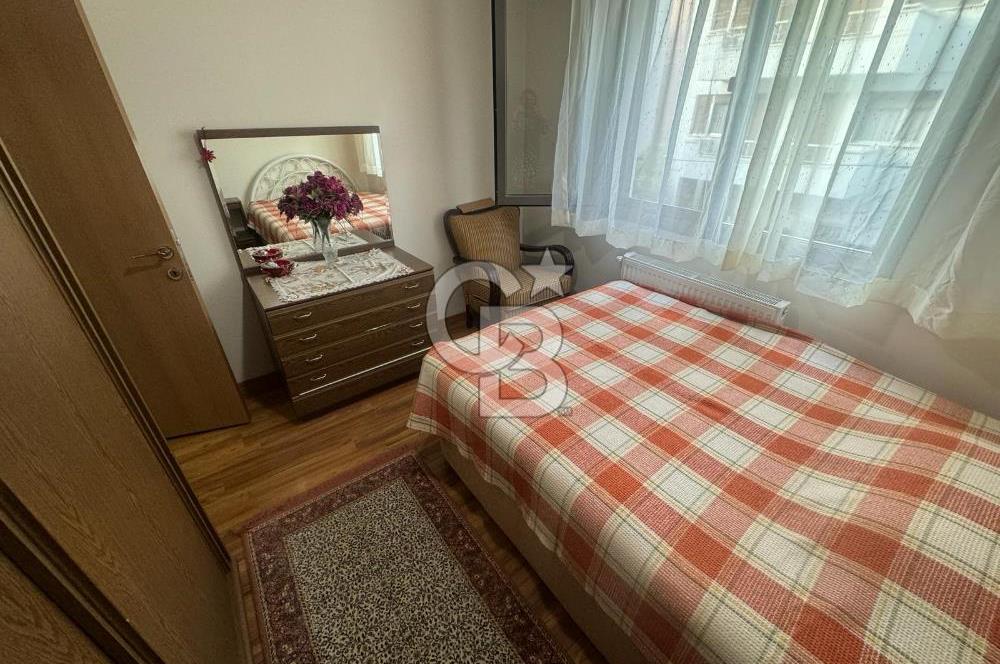 NERGİZ'DE; KAPALI MUTFAK, 2 BANYO, YENİ BİNA, EŞYALI KİRALIK 2+1