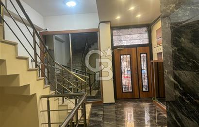 NERGİZ'DE; KAPALI MUTFAK, 2 BANYO, YENİ BİNA, EŞYALI KİRALIK 2+1