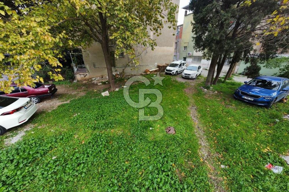 Bornovanın kalbinde 115 m2 imarlı yatırıma uygun satılık arsa