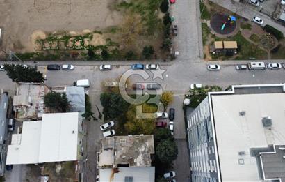 Bornovanın kalbinde 115 m2 imarlı yatırıma uygun satılık arsa
