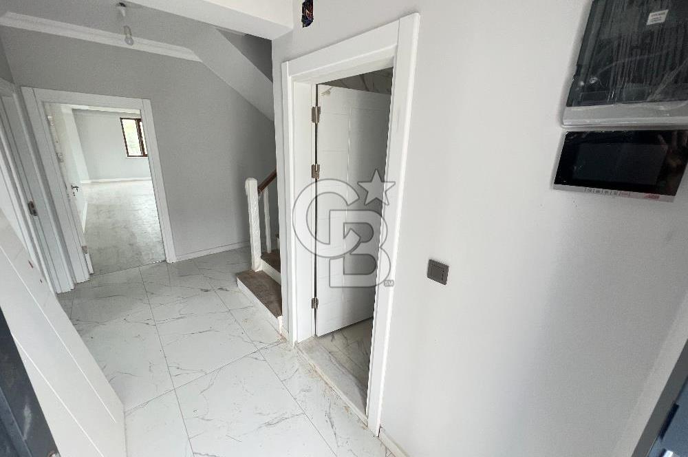 İzmit Çubukluda Müstakil Bahçeli 4+1 Villa