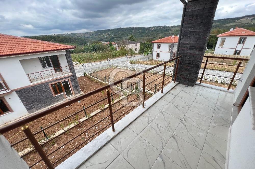 İzmit Çubukluda Müstakil Bahçeli 4+1 Villa