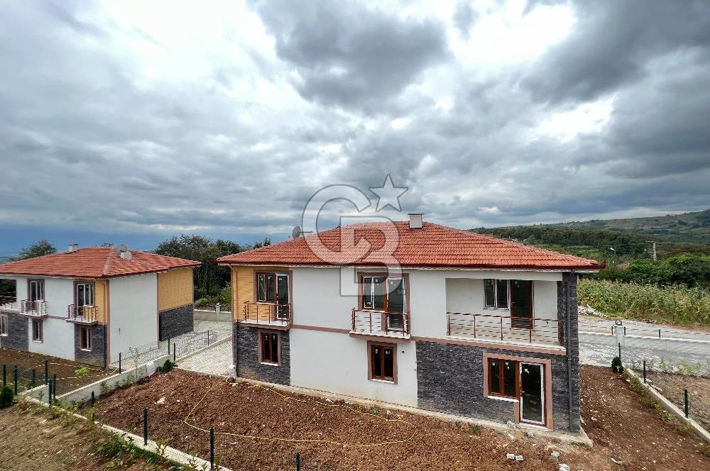 İzmit Çubukluda Müstakil Bahçeli 4+1 Villa