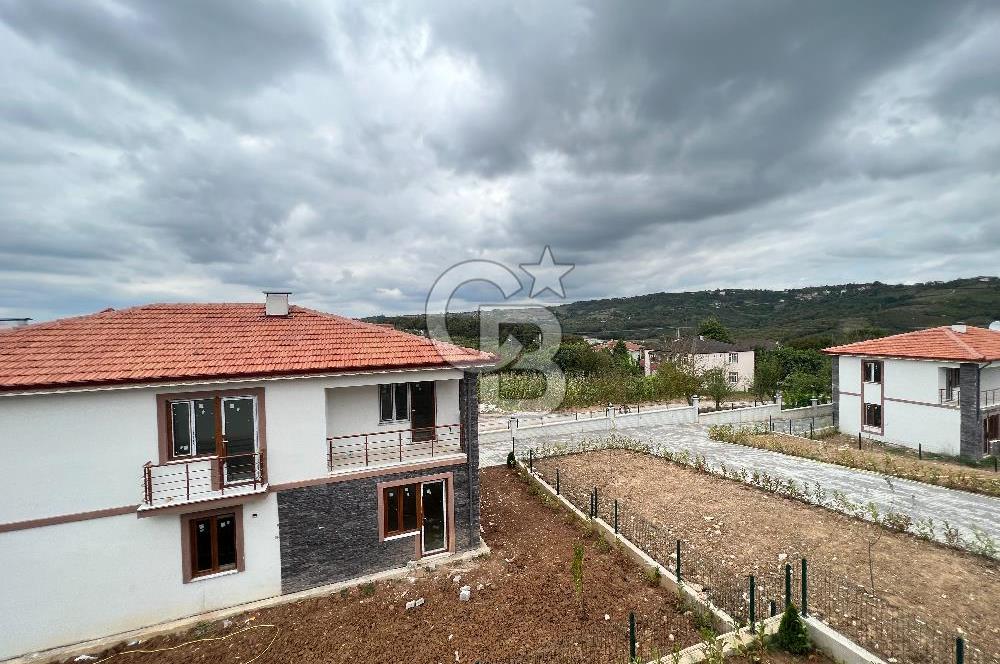 İzmit Çubukluda Müstakil Bahçeli 4+1 Villa