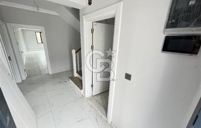 CB AKADEMİ İzmit Çubukluda Müstakil Bahçeli Satılık 4+1 Villa
