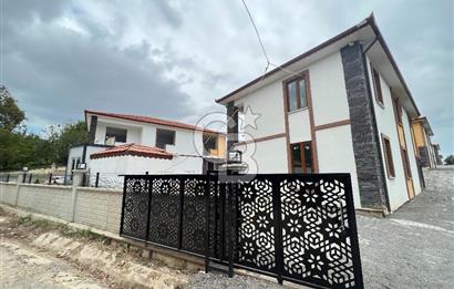CB AKADEMİ İzmit Çubukluda Müstakil Bahçeli Satılık 4+1 Villa