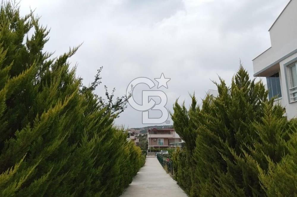 DİKİLİ ÇANDARLI 4+1 SİTE İÇERİSİNDE SATILIK BAHÇELİ VİLLA