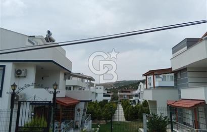 DİKİLİ ÇANDARLI 4+1 SİTE İÇERİSİNDE SATILIK BAHÇELİ VİLLA