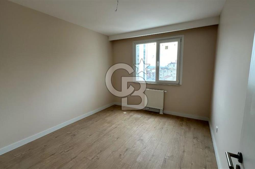 KARTAL YAKACIKTA 130M2 OTURUMA HAZIR İSKANLI 3+1 DAİRE