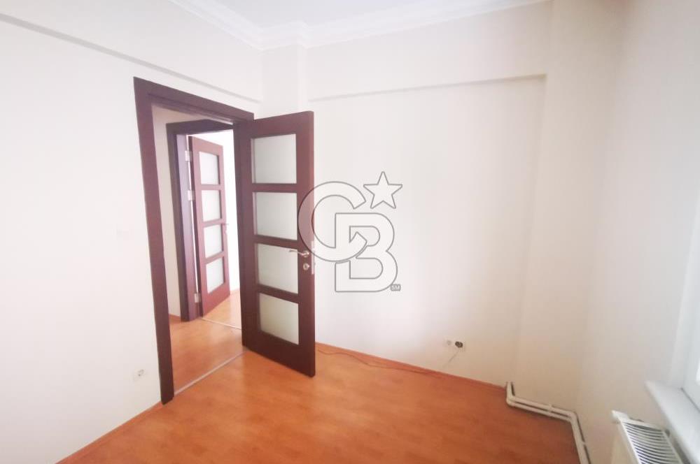 ÇAMLIK MAHALLESİ'NDE BAKIMLI 3+1 SATILIK DAİRE