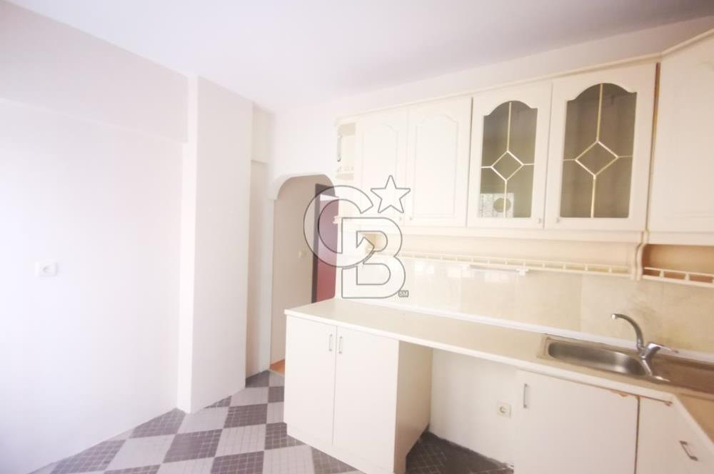 ÇAMLIK MAHALLESİ'NDE BAKIMLI 3+1 SATILIK DAİRE