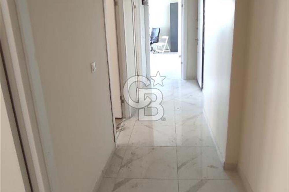 Avcılar Denizköşkler'de Deniz Manzaralı Satılık 2+1 Daire