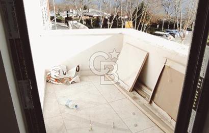 Avcılar Denizköşkler'de Deniz Manzaralı Satılık 2+1 Daire