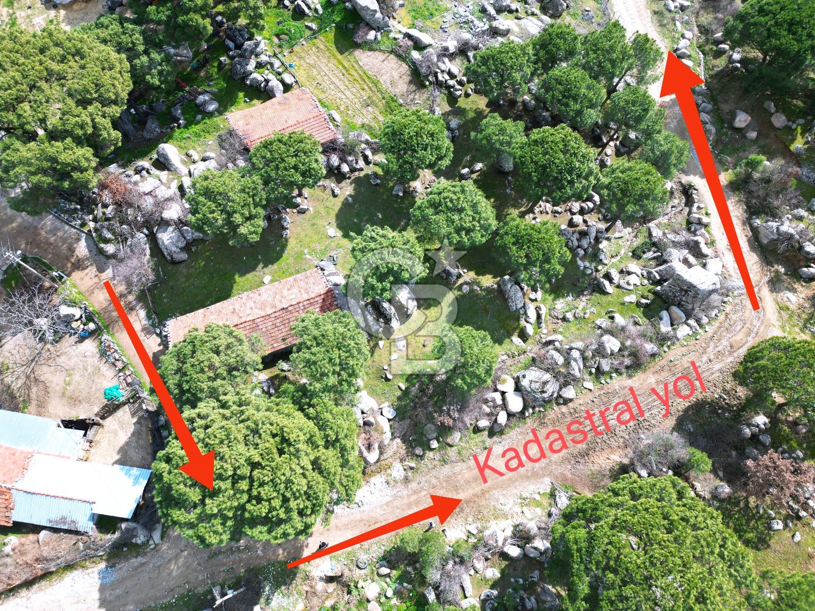 BERGAMA KOZAK YAYLASI SATILIK 1650 m² İMARLI ARSA