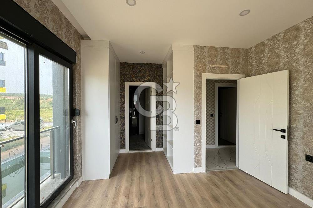 MAZININ İNCİSİ VİVA 1'DE NEFES KESİCİ MANZARALI SATILIK 2+1 DAİRE