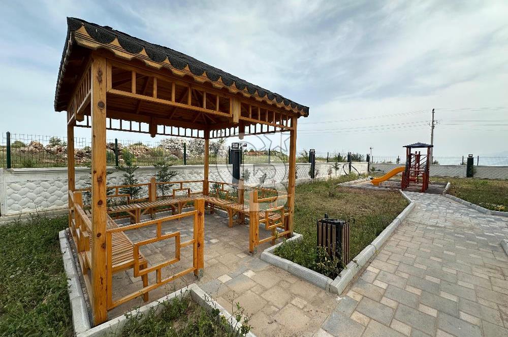 MAZININ İNCİSİ VİVA 1'DE NEFES KESİCİ MANZARALI SATILIK 2+1 DAİRE