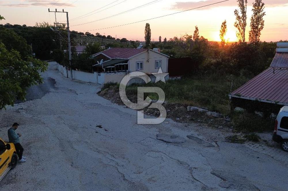 GEYİKLİ BOZCAADA YOLUNDA 400M² İMARLI ARSA