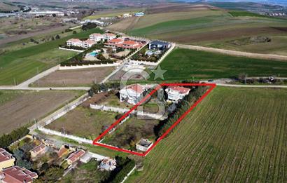 BÜYÜKÇEKMECE KUMBURGAZ'DA 3.363M² DENİZ MANZARALI VİLLA İMARLI