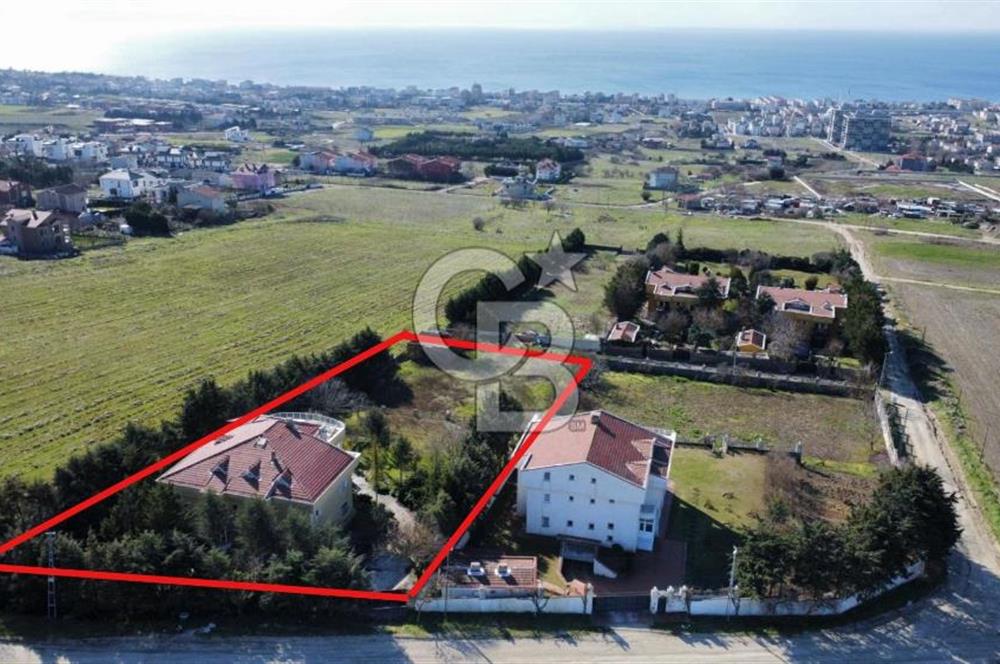 BÜYÜKÇEKMECE KUMBURGAZ'DA 3.363M² DENİZ MANZARALI VİLLA İMARLI