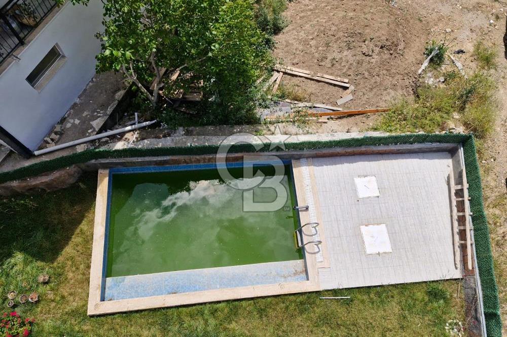 Yeni Foça' da Satılık Eşyalı 170 m² Villa Coldwell Banker PH