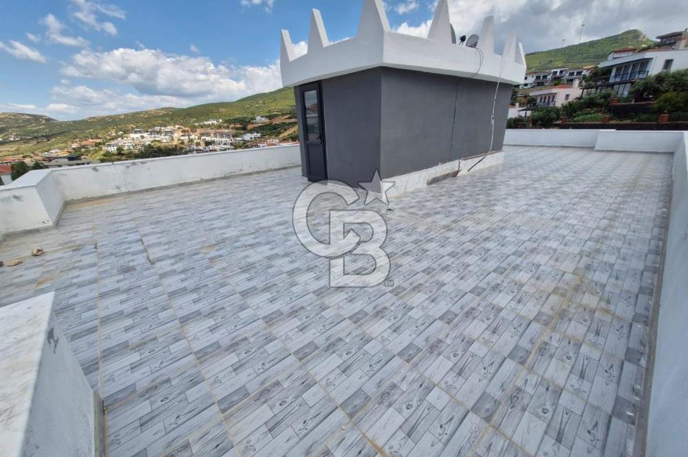 Yeni Foça' da Satılık Eşyalı 170 m² Villa Coldwell Banker PH