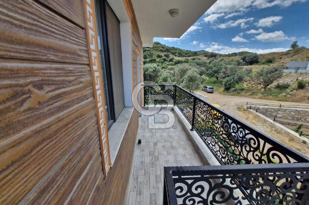 Yeni Foça' da Satılık Eşyalı 170 m² Villa Coldwell Banker PH