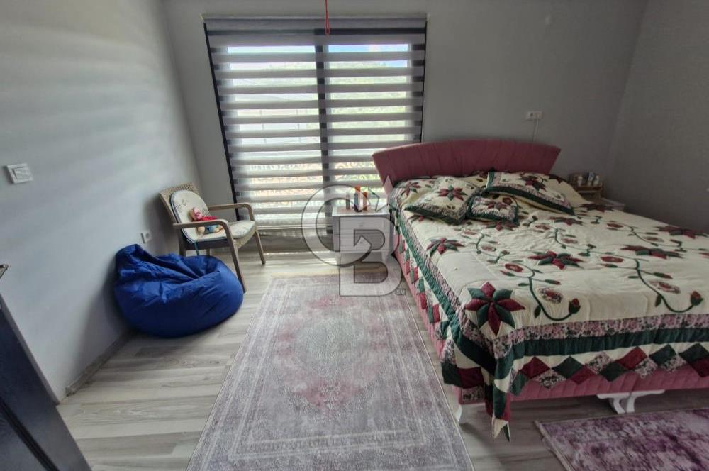 Yeni Foça' da Satılık Eşyalı 170 m² Villa Coldwell Banker PH