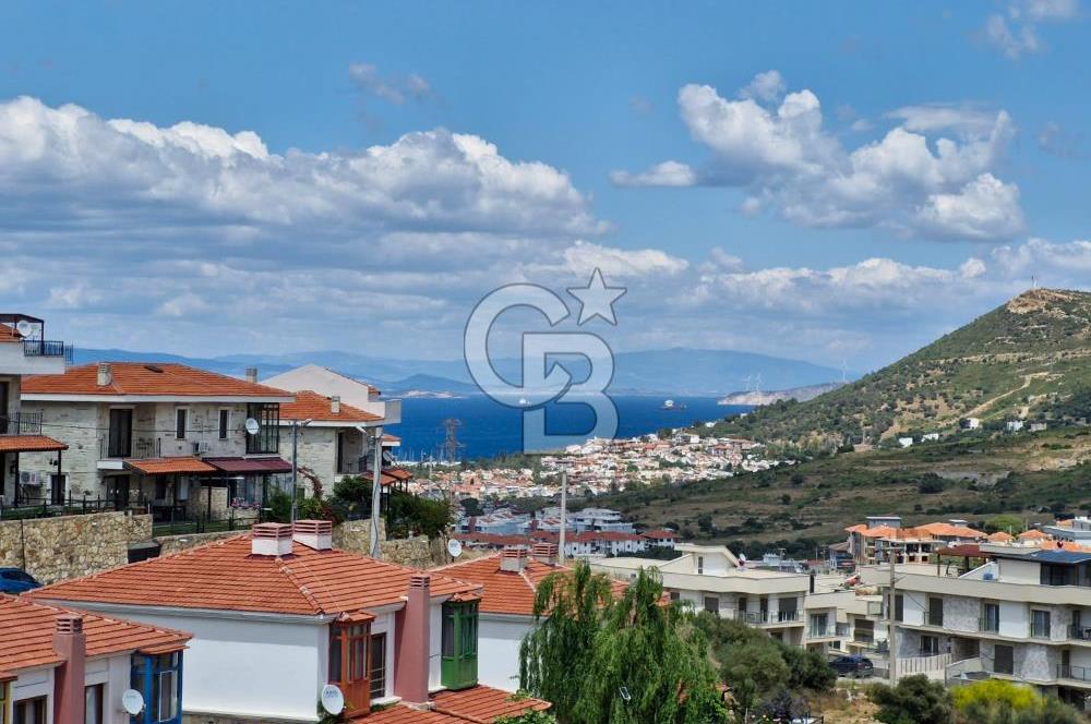 Yeni Foça' da Satılık Eşyalı 170 m² Villa Coldwell Banker PH