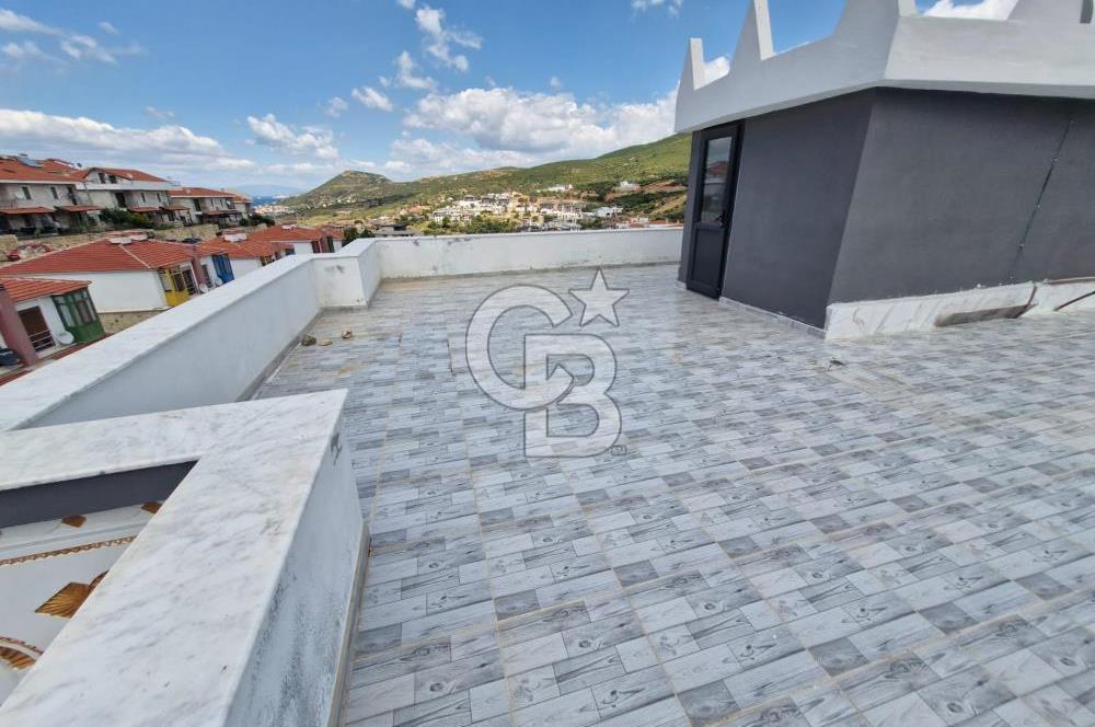 Yeni Foça' da Satılık Eşyalı 170 m² Villa Coldwell Banker PH