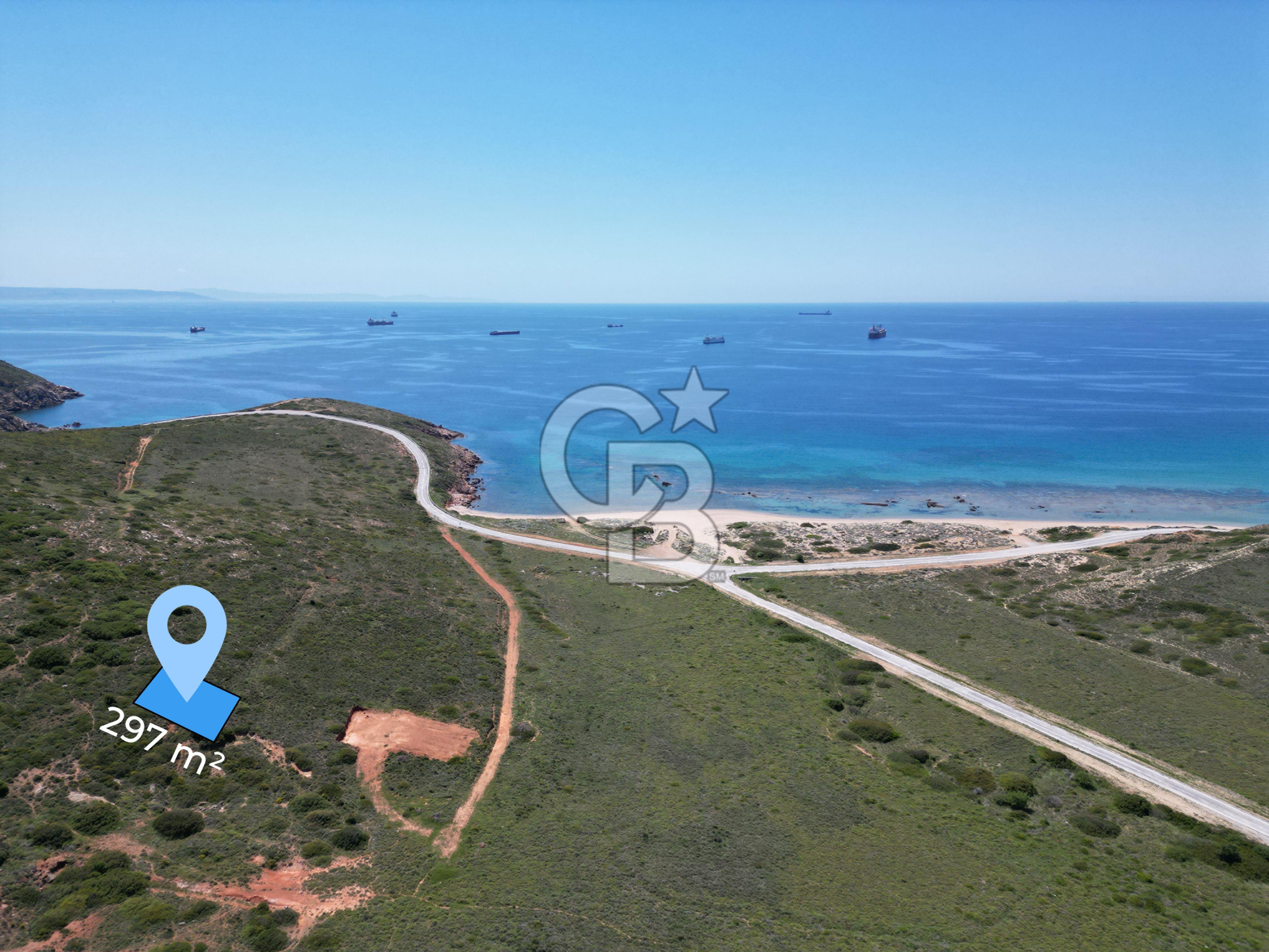 ÇANAKKALE BOZCAADA AYANA KOYUNDA DENİZ MANZARALI 297 m2 ARSA