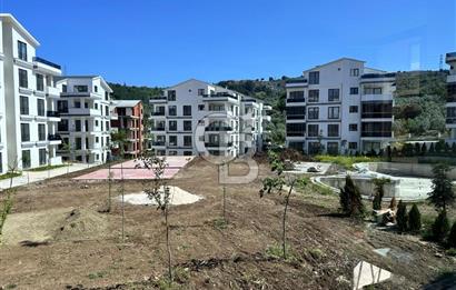 MUDANYA;HALİTPAŞA MAVİ YEŞİL SİT. DE SATILIK BAKIMLI 3,5+1 DAİRE