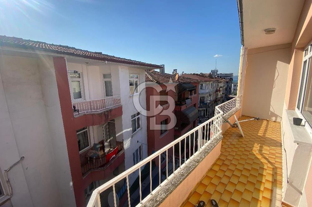 KARAMÜRSEL MERKEZ'DE GENİŞ, FERAH 3+1 DAİRE