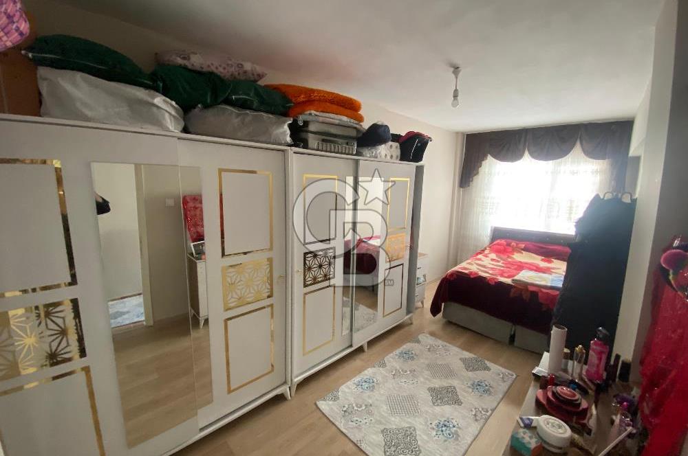 KARAMÜRSEL MERKEZ'DE GENİŞ, FERAH 3+1 DAİRE