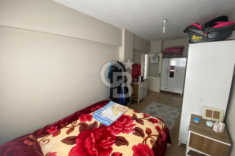 KARAMÜRSEL MERKEZ'DE GENİŞ, FERAH 3+1 DAİRE